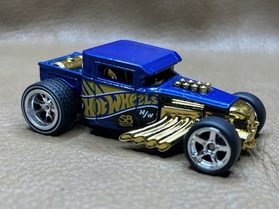 HOT WHEELS 25 PROTOTYPE T RUN BONE SHAKER 58 ANNV HW SERIAL #37 VVHTF RARE MT