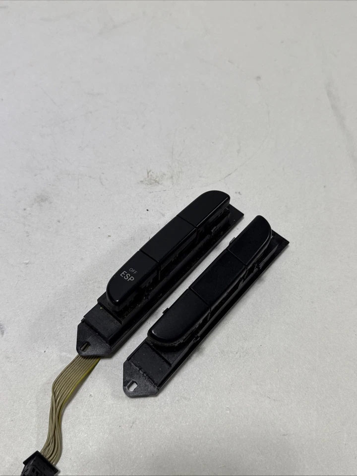 Interruptor de control de tracción Mercedes-Benz SL500 SL550 SL63 2003-2008 P/N 2308200910 Foto 4 de 4