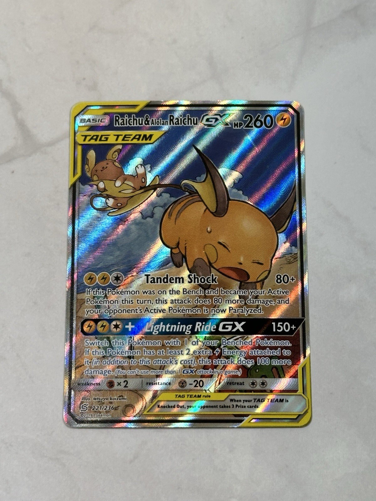 Raichu & Alolan Raichu GX (Alternate Full Art) 221/236 Sm-Unified Minds Holo