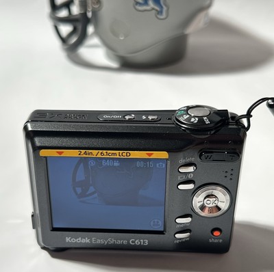 Kodak EasyShare C613 Digital Camera Black Parts or Repair, As-is