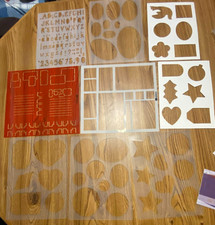 CM082 - CREATIVE MEMORIES MORE - TEMPLATES - MOST ARE CM - LOT OF 9