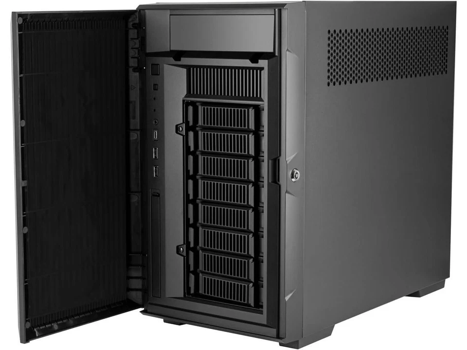 SilverStone Technology CS382B 8-Bay SAS-12G / SATA-6G Hot-swappable High - Image 2 of 4