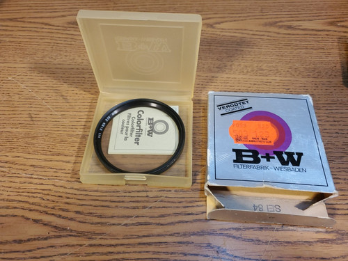 B+W 62E KR 1.5 1.1x Skylight 62mm Filter W/micro Fiber Cloth - Picture 1 of 6