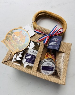 NWT Le Chatelard 1802 Savon De Marseille Made in France Lavender Gift Set
