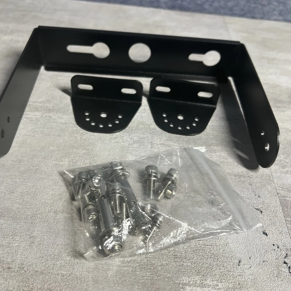 Suporte de montagem pingente de superfície Sylvania UFO High Bay 2A preto 100/150W. - Imagem 2 de 4