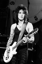 Joan Jett Playing Guitar Showing Tongue Black And White 4x6 Picture Celebrity P