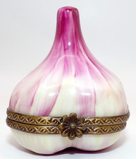 AMAZING LIMOGES France Turnip TRINKET BOX Or TOOTH FAIRY BOX