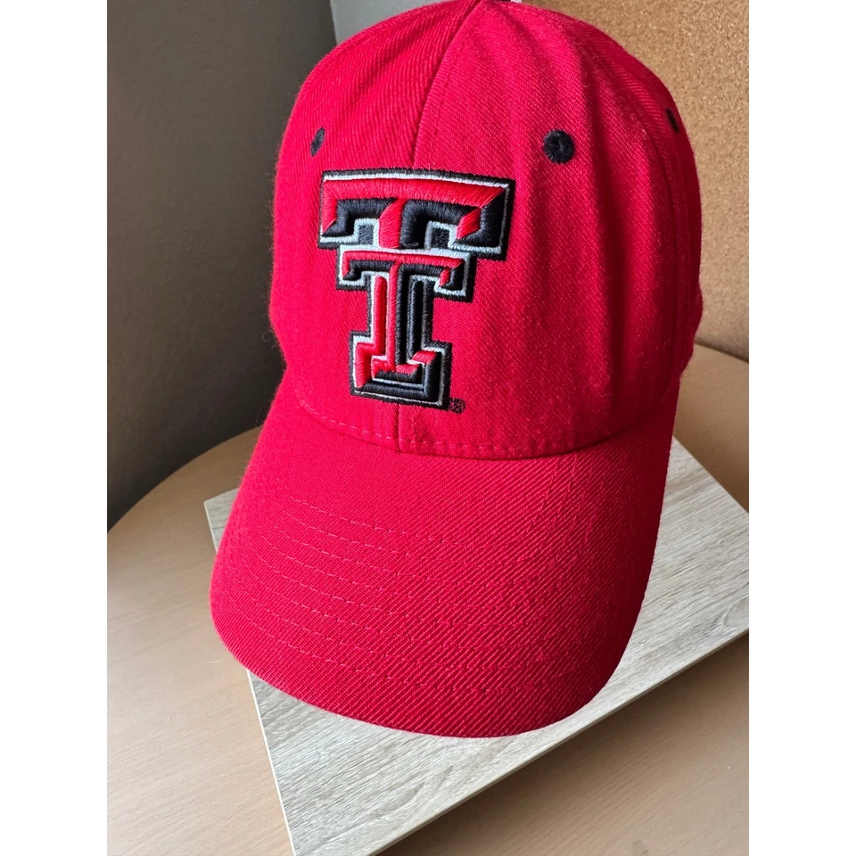 Texas Tech Red Raiders Zephyr Fitted Cap - Size 7 1/8 - Image 4 of 4
