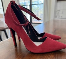 alice olivia Makayla Red Suede Pumps With Ankle Strap Nwob 38.5 Ur 8 US