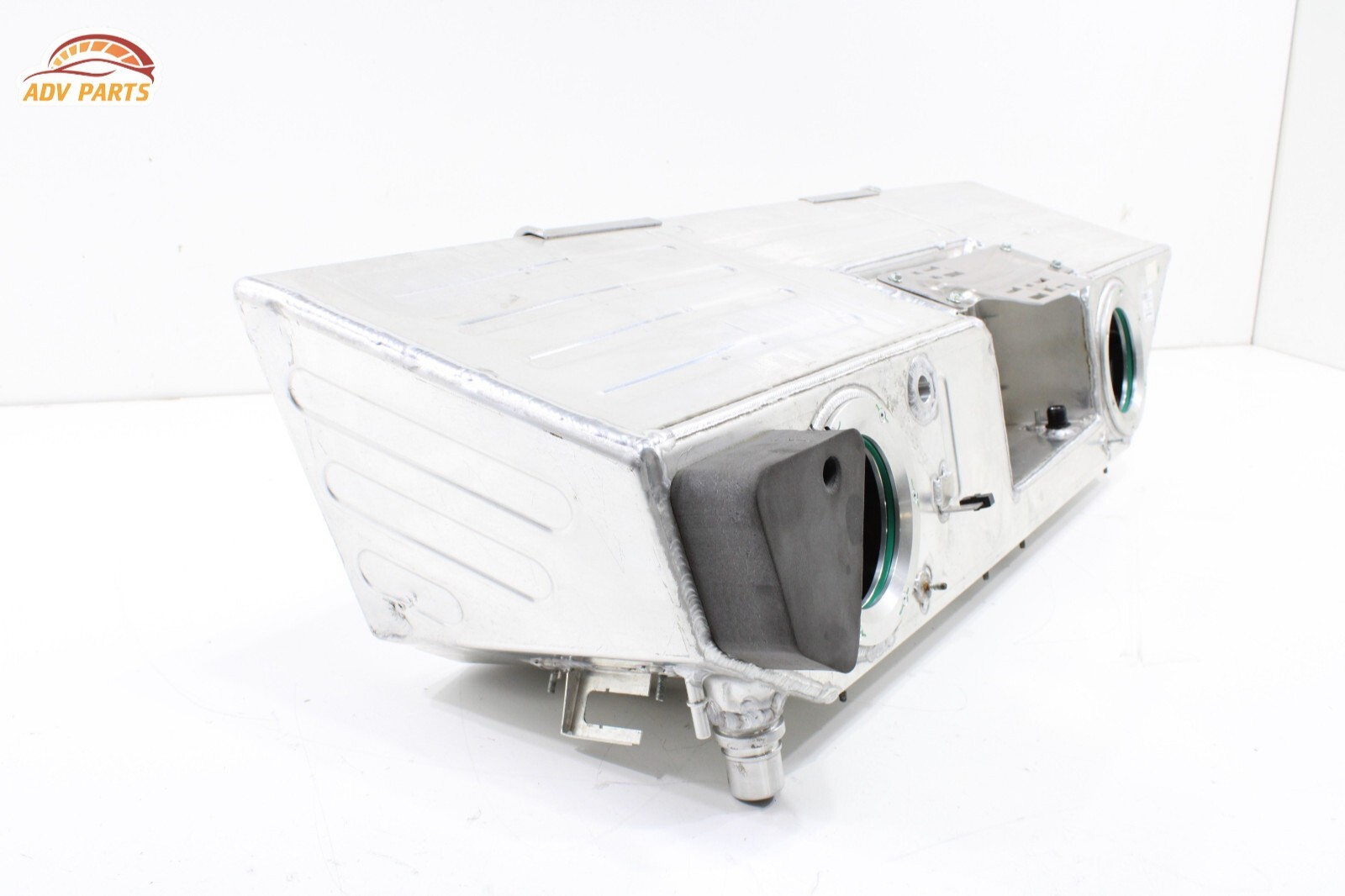 2015 - 2017 MCLAREN 650S 3.8L FUEL GAS TANK RESERVOIR W/ PUMP OEM