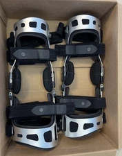 TWO ISO Preferred Left & Right OA Dual Upright ROM Hinge Knee Braces