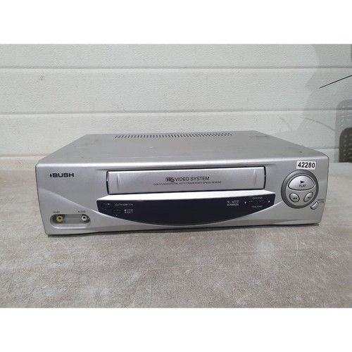 Bush VCR906SIL-T5 VHS Video Cassette Recorder Silber SCART Digital Auto Tracking