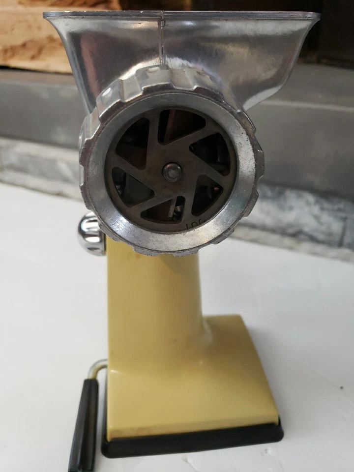Molinillo de carne Rival Vintage Grind-o-Mat con base vacomática cosecha oro  Foto 3 de 4