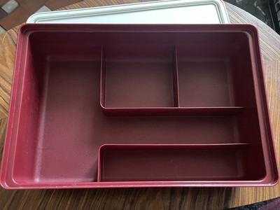 291-12 große Vintage rechteckige Fächer Burgund Tupperware Box & Deckel 34 cm 