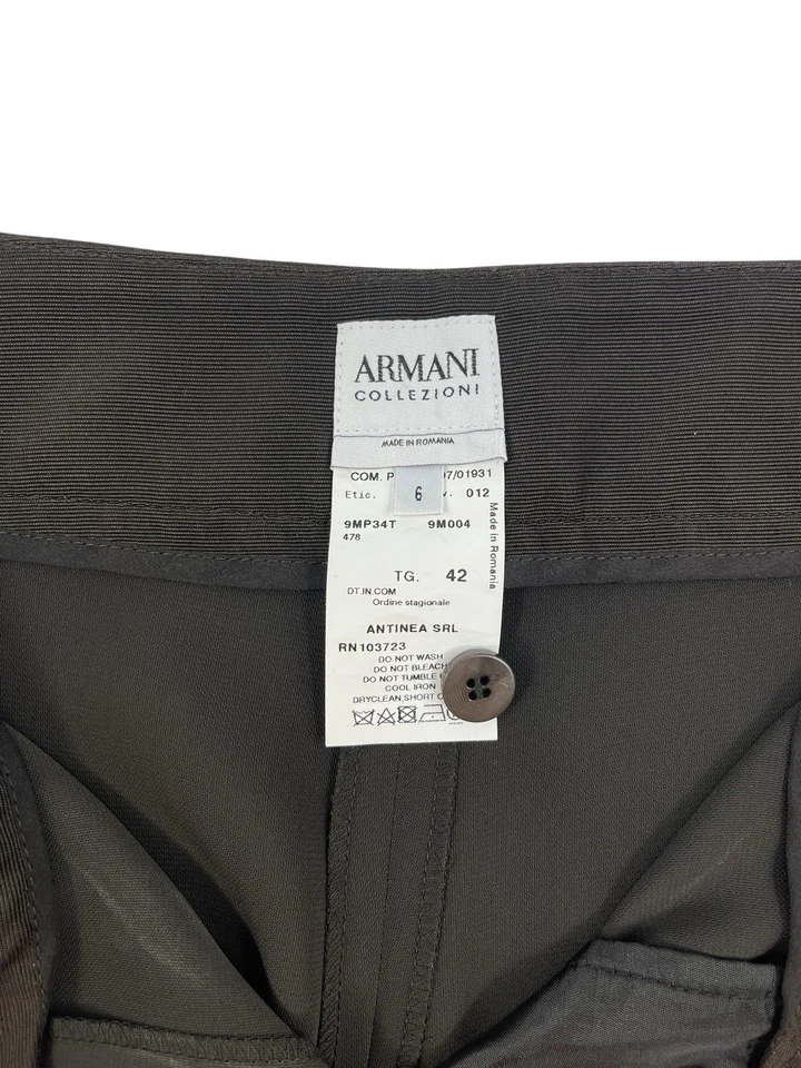 Calça formal Armani Collezioni preta feminina tamanho 6 2 botões noite empresarial - Imagem 4 de 4