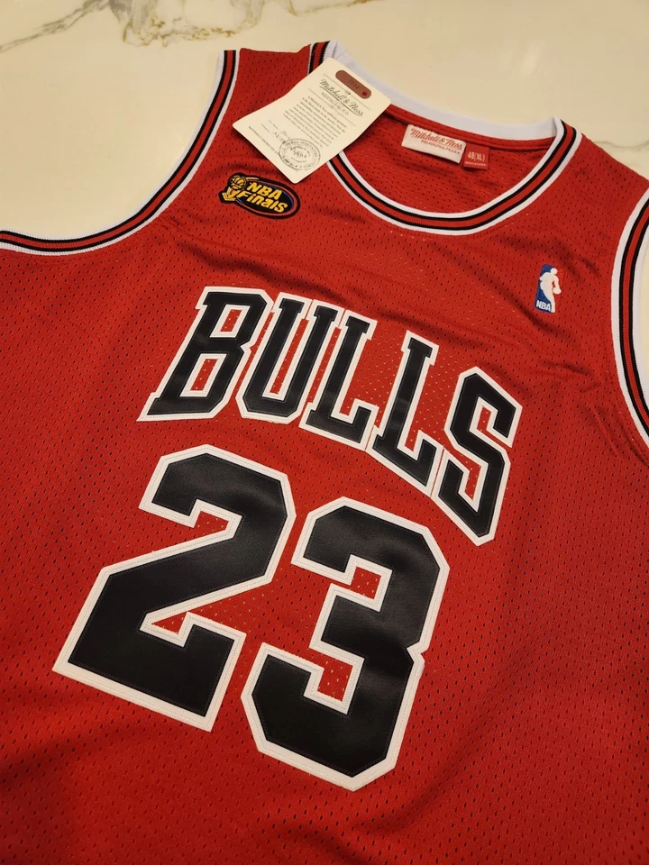 Mitchell & Ness 🔥 Michael Jordan 🔥#23 Bulls 1997-98 NBA FINALS Jersey Men's XL - Image 4 of 4