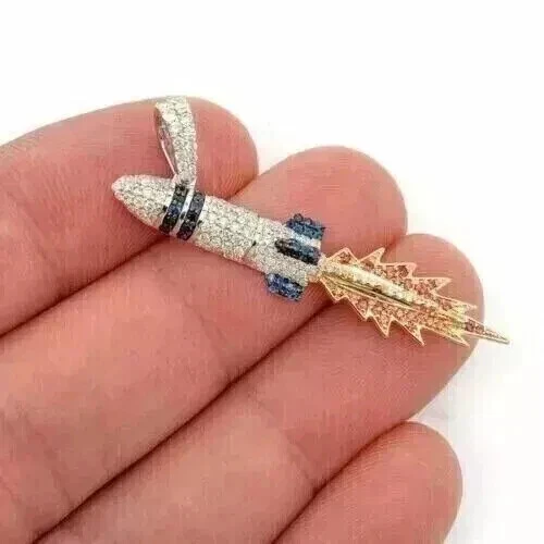 Colgante ROCKET para hombre 1,50 quilates corte redondo diamante creado en laboratorio chapado en oro blanco de 14 quilates Foto 4 de 4