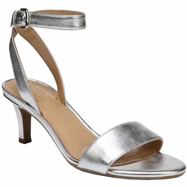 naturalizer silver shoes