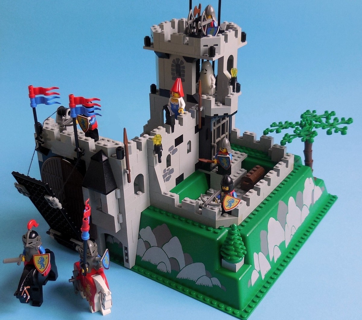 Castle Set Lego6081 LEGO Castle: King's Mountain Fortress (6081