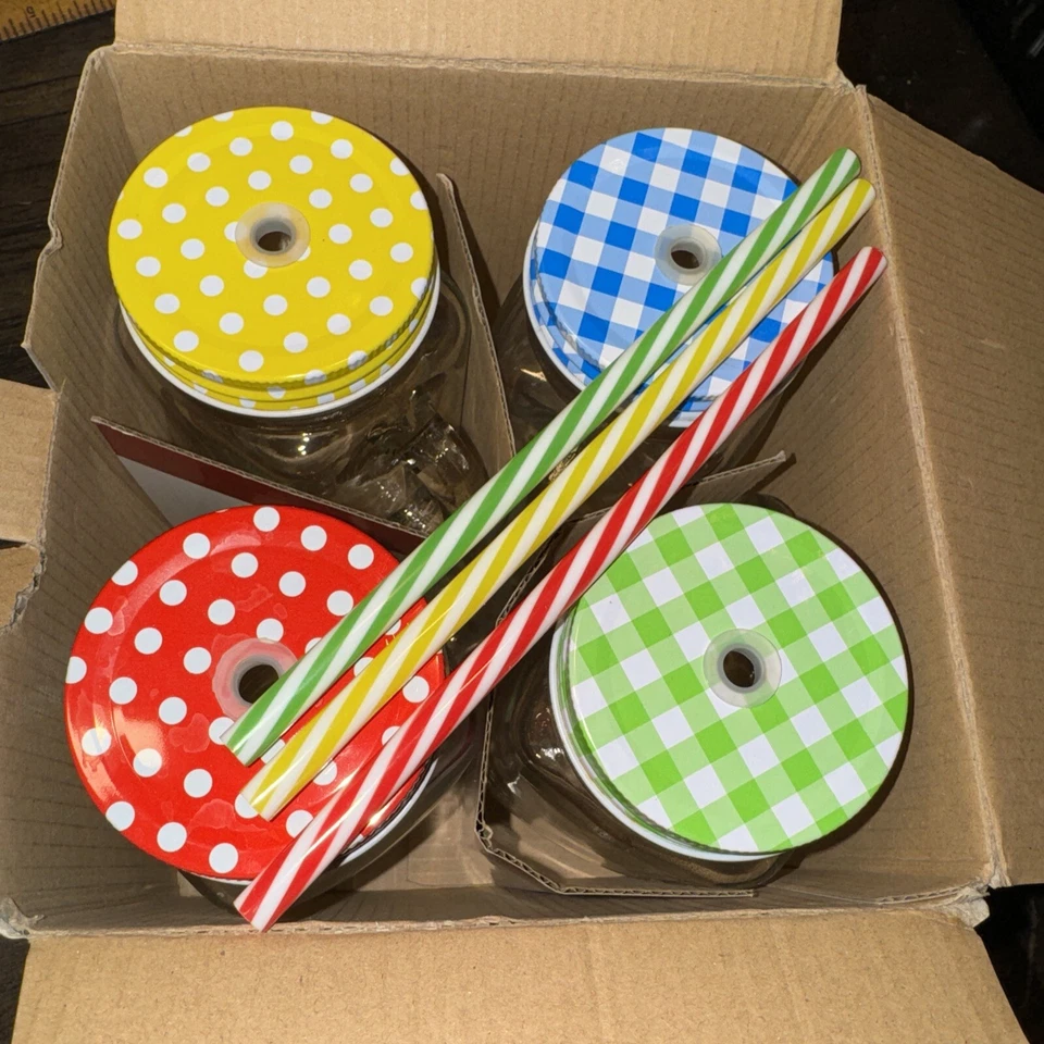 Набор напитков Mason Jar. 4 прозрачные стеклянные кружки с крышкой и 3 соломинками. - Изображение 4 из 4