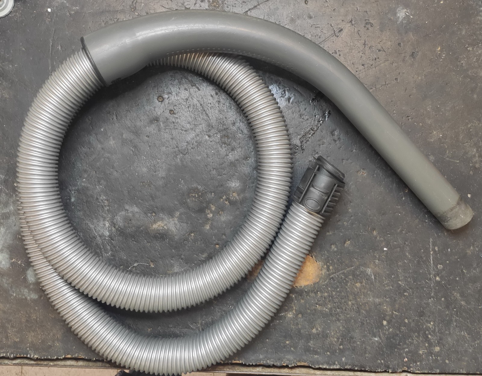 TUBO FLESSIBILE ASPIRAPOLVERE BOSCH BSN1900 /01