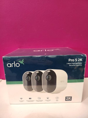 Pack de 3 caméras Arlo Pro 5 Spotlight