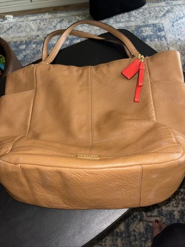 Coach Park Leather Carrie Pebble Leather Tote Handbag Brown British Tan Carryall