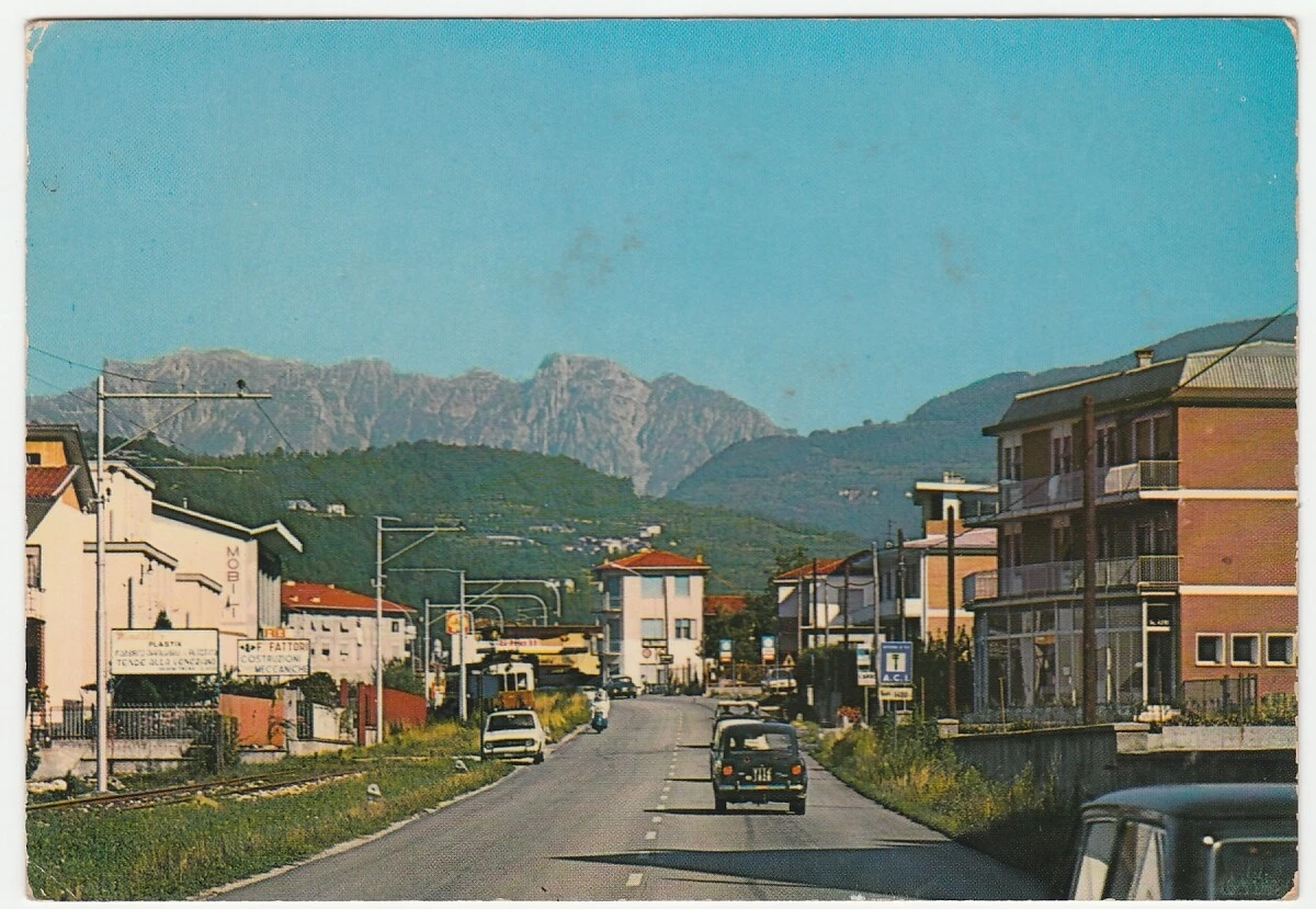 Foto 1 di 1