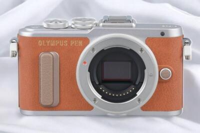Mint] Olympus E-PL8 16.1MP Digital Camera 14-42mm 40-150mm Lens w