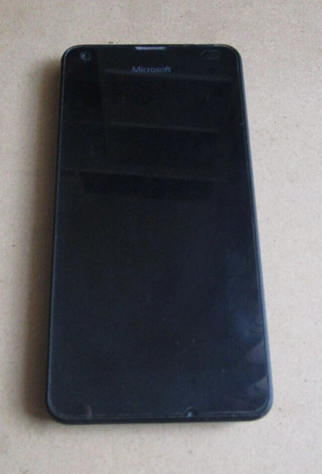 Smartphone Microsoft Lumia 550, modello RM-1127, nero, 8GB esp., 1GB RAM - Immagine 3 di 4