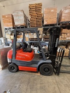 Toyota Forklift Model 42-6FGU25 5,000 lbs 189" Max Lift Height new engine