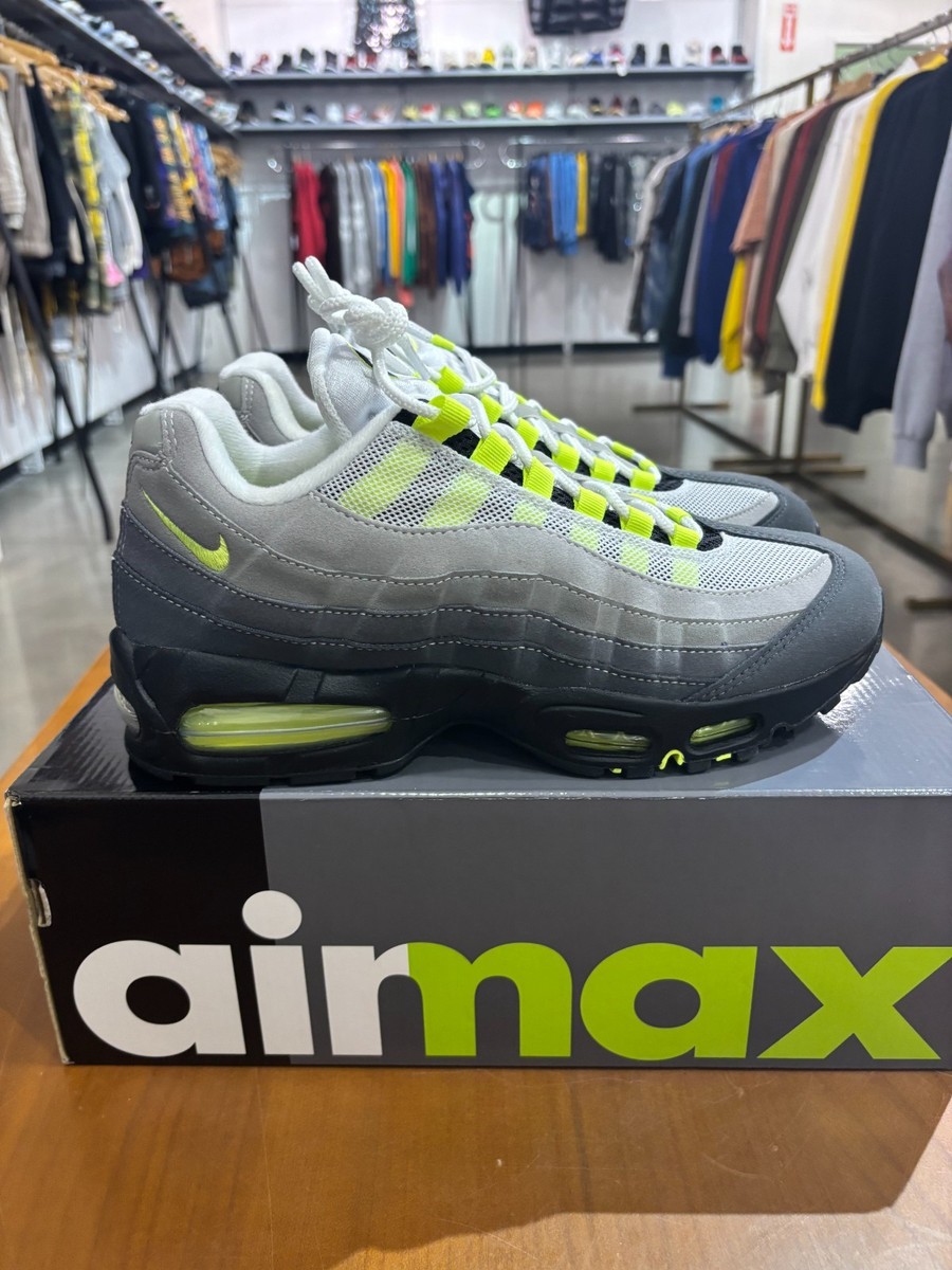 Nike Air Max 95 OG Big Bubble Neon SIZE 9 SHIPS FAST — product photo 2 of 6