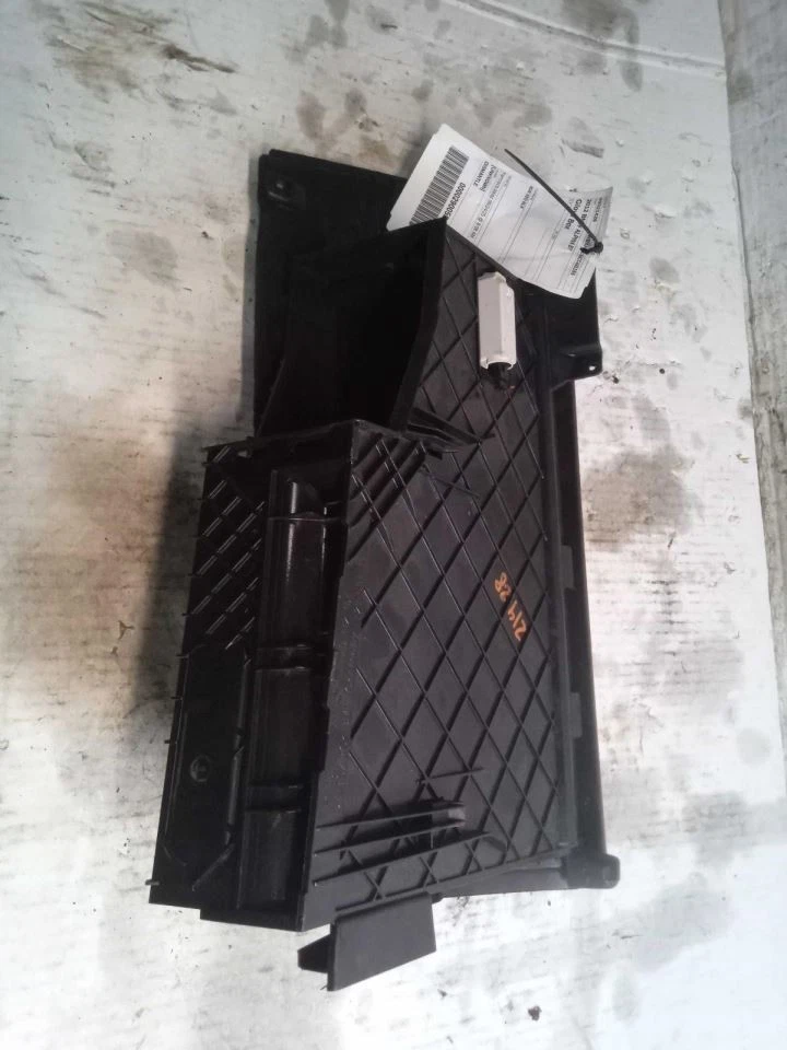 B7 ALPINA 2012 Glove Box 543521 - Image 2 of 4