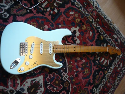 Squier Stratocaster 40 Anniversary wie neu - Bild 1 von 4