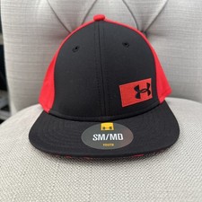 Under Armour Youth Stretchfit Flat Bill Hat Heat Gear Black/Red - Size S/M NWT