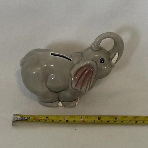 Vintage UCGC Taiwan Elephant Bank - Picture 9 of 9