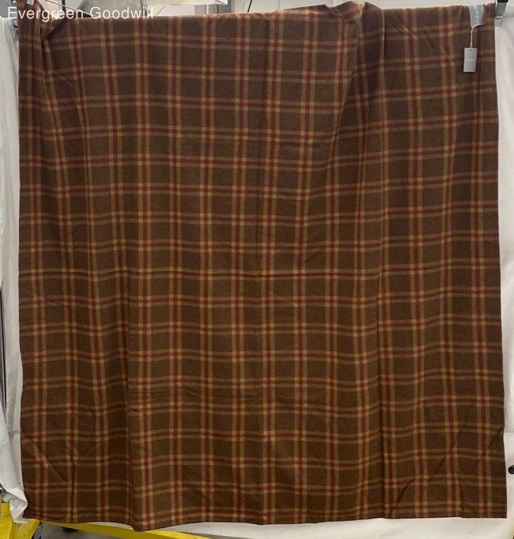 Luxurious Joshua Ellis 100% Pure Cashmere Soft Plush Rug  