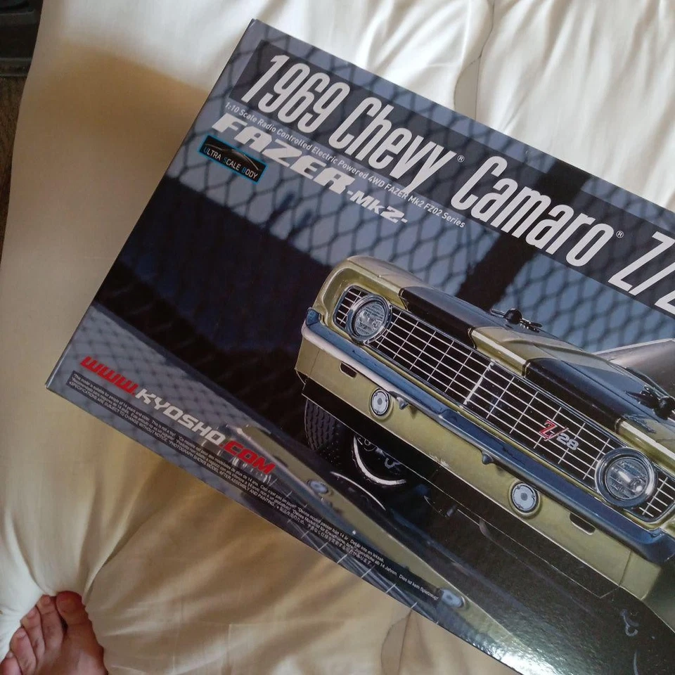 Kyosho 1/10 EP 4WD Fazer Mk2 FZ02 1969 Chevrolet Camaro Z28 Readyset - Image 3 of 4