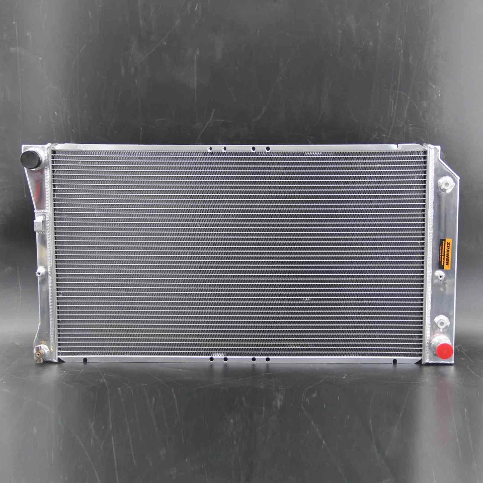 SPAWON Radiator For Chevrolet Caprice Buick Commercial Chassis 1994-1996 3Row AT - Image 2 of 4