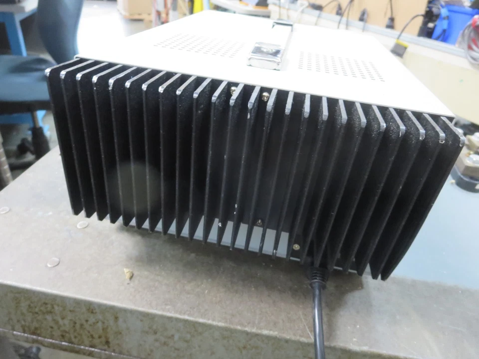 Topward 6306D DC Power Supply Dual Tracking 30VDC/6A X 2 5VDC/5A X 1 See Pics - Image 4 of 4