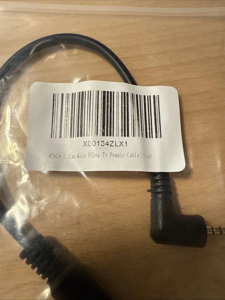 2.5mm 4 Pole Male to 2.5mm Female Angled Audio Stereo Cable 20cm - Image 2 of 2