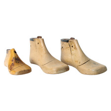 Vintage Wooden Shoe Lasts by Heinrich Schmidt, Children size, set of 3