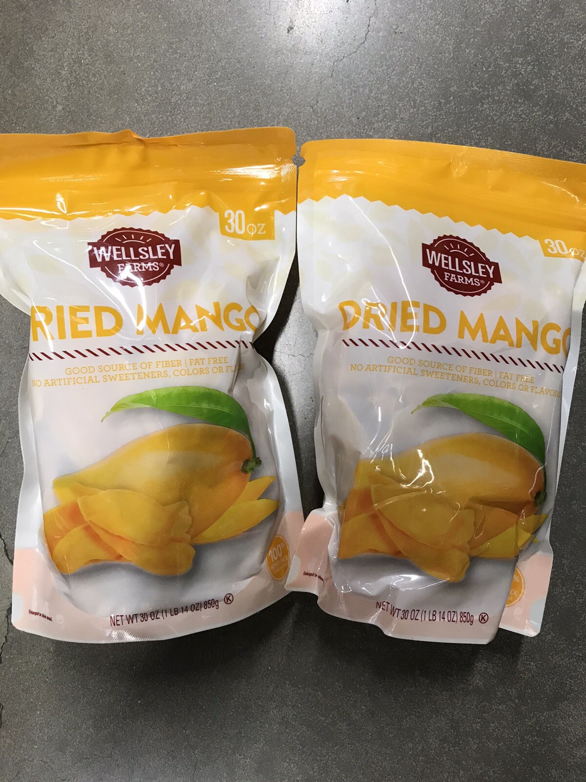 Wellsley Farms Dried Mango Mangoes Tropical Fruit GlutenFree, 30 Oz