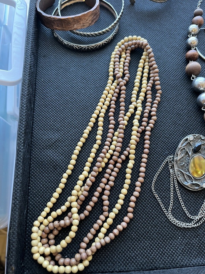 Lot VTG Costume Jewelry Wood Metal Necklace Earrings Brooch "LISA