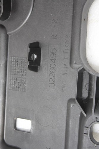 Volvo XC60 Right Side Under Tray 2017 TO 2022 32260495 Genuine *DAMAGED* - Picture 7 of 11