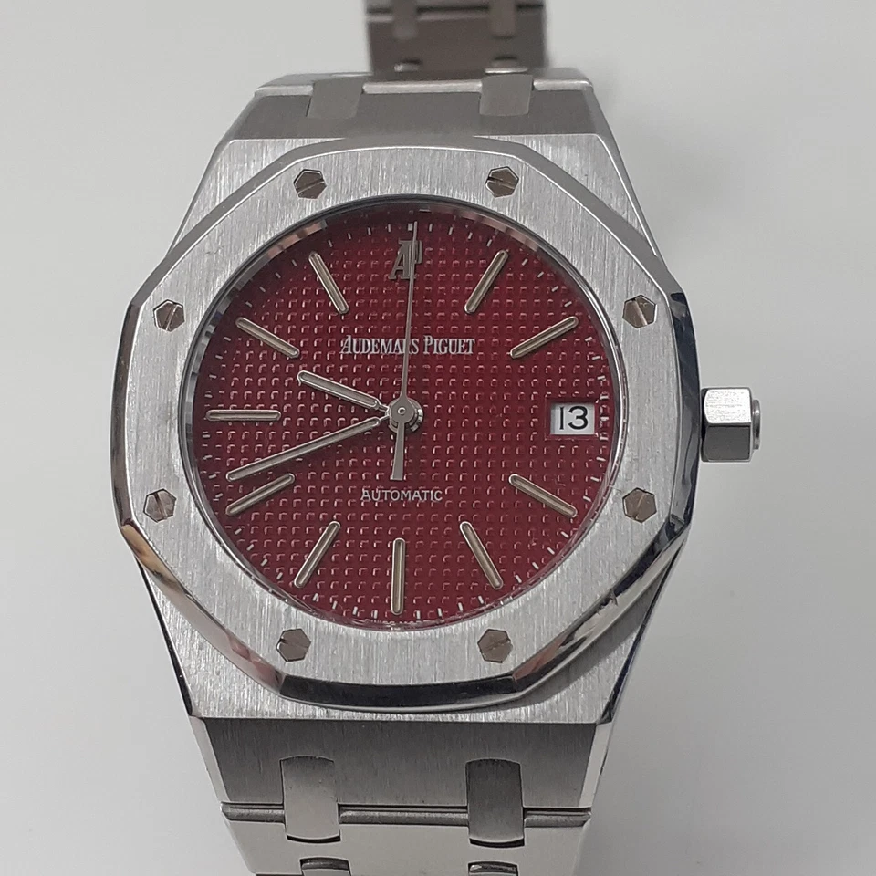 Reloj de acero con caja Audemars Piguet Royal Oak 36 mm esfera roja muy raro 14790ST