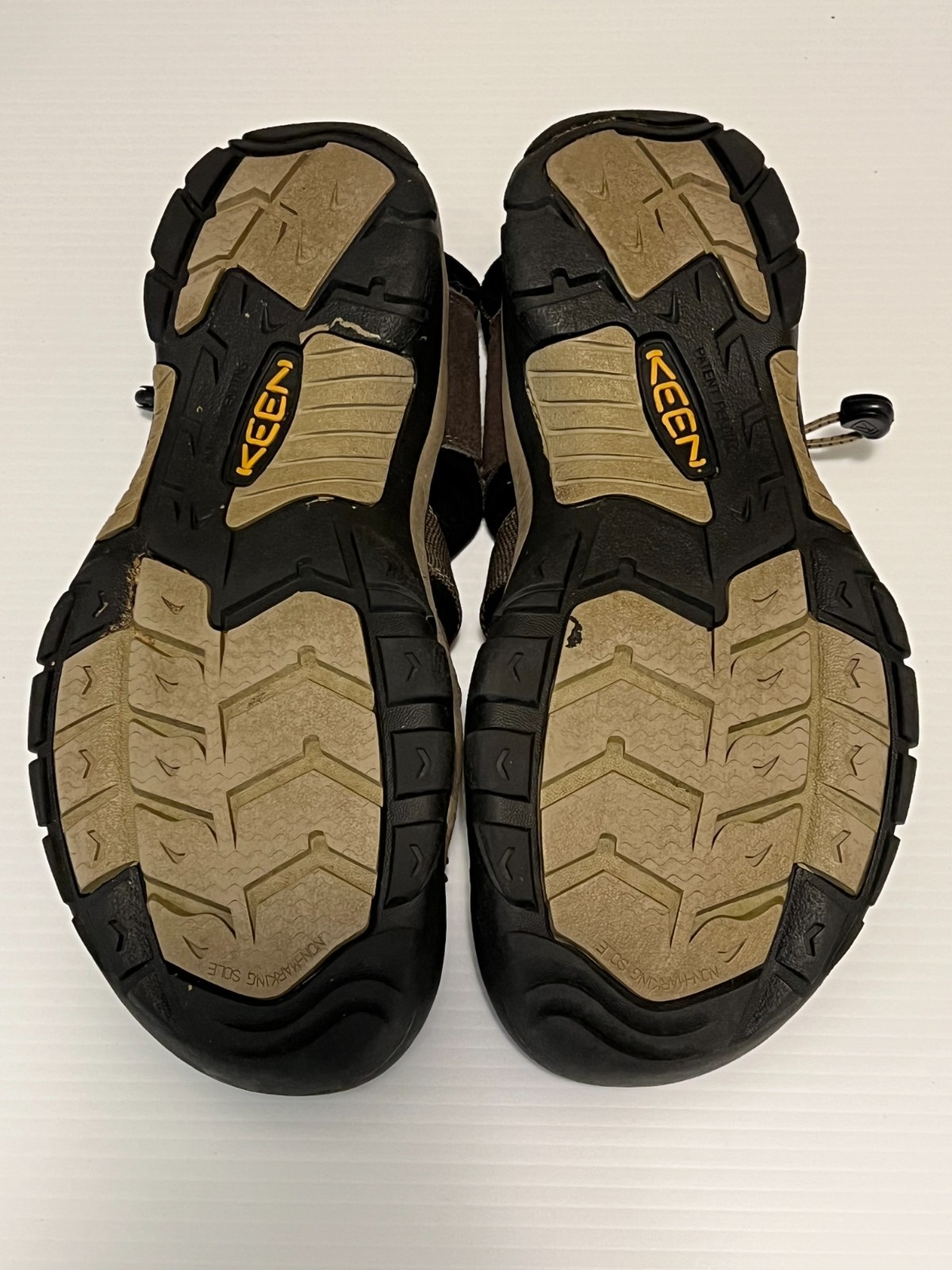 Sandali impermeabili Keen Newport H2 punta chiusa uomo 11 verdi escursionismo acqua outdoor