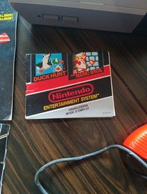 Console Nintendo Nes 2 Manettes Un Zapper Jeu Duck Hunt Notices
