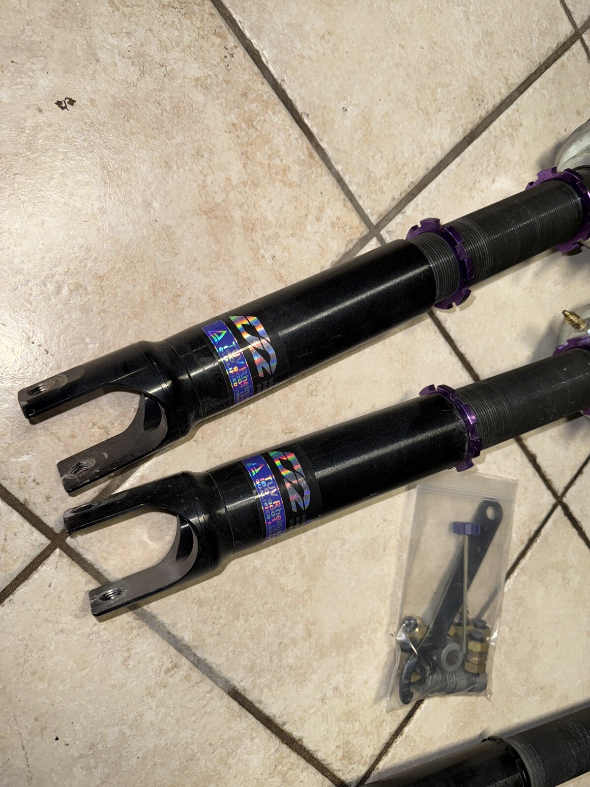 D2 Racing Air Struts for 2015-2021 Mercedes-Benz C63 AMG S(D-ME-07-4-ART)