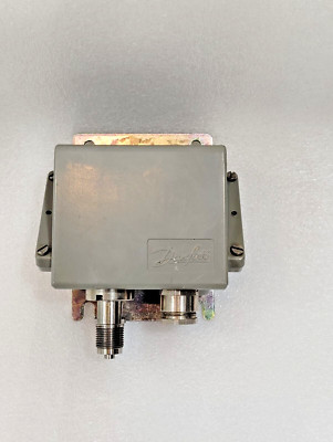 Danfoss Pressure Transmitter EMP2 084G2159 Output 4-20mA 24VDC  Made in Denmark